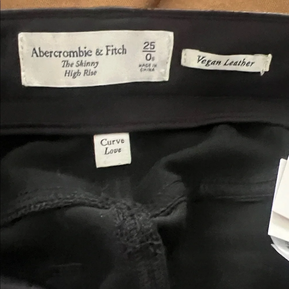 Abercrombie & Fitch Curve Love Black Vegan Leather High-Rise Pants NWT - Picture 2 of 3